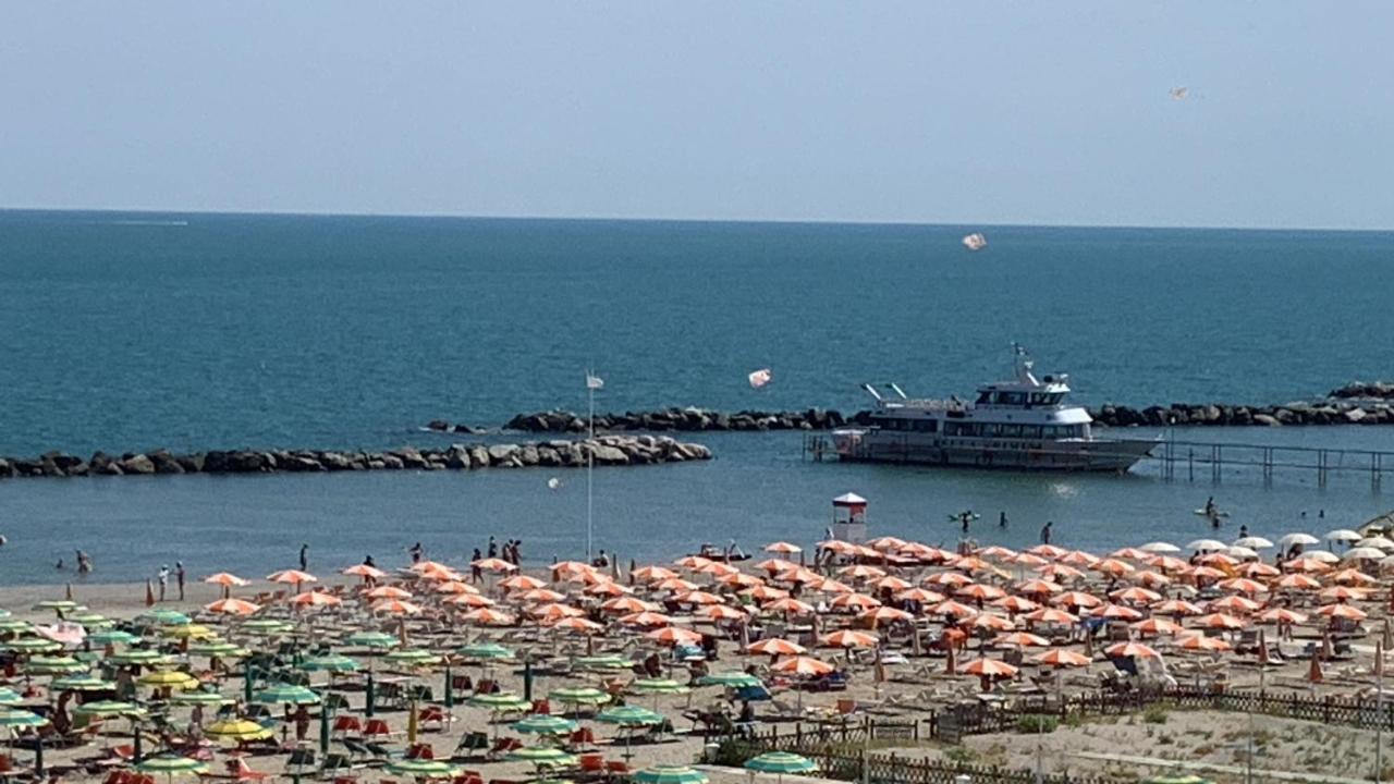 Hotel Rosati Rimini Exterior photo